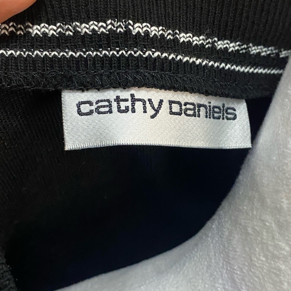 Cathy Daniels Black Cardigan Sweater - Picture 5 of 5